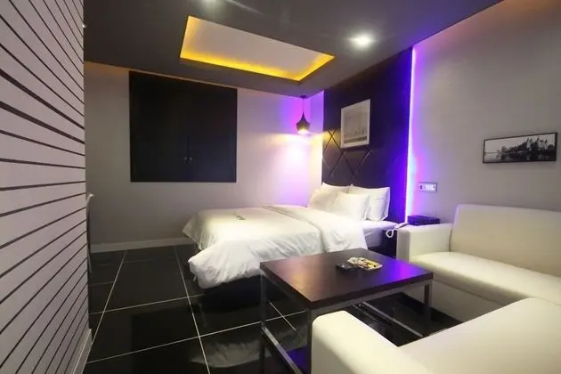 Oda (DELUXE (Netflix Available))