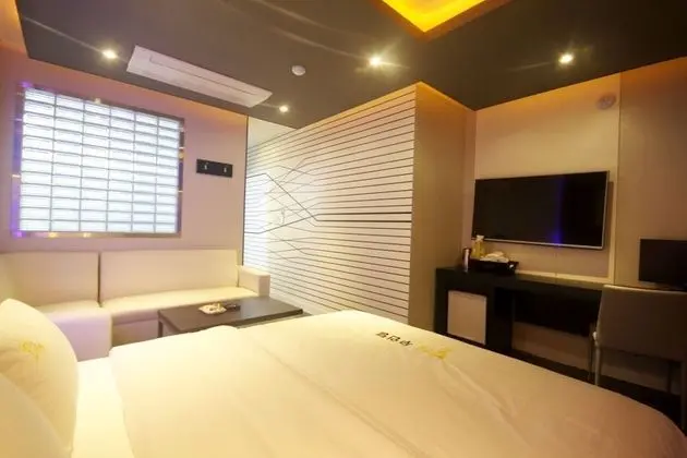 Oda (DELUXE (Netflix Available))