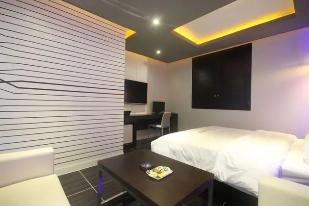 Oda (DELUXE (Netflix Available))