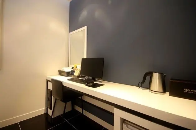 Oda (DELUXE (Netflix Available))