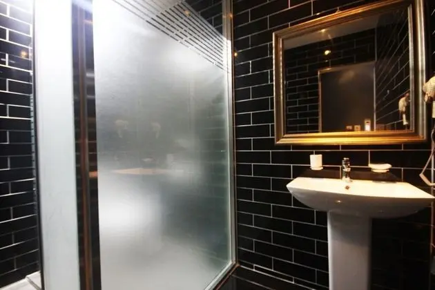 Oda (DELUXE (Netflix Available))