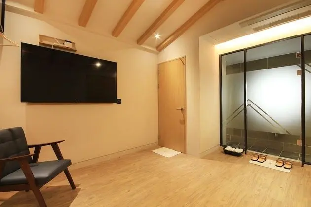 Oda (Korean room (air purifier))