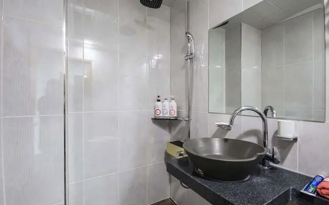 Oda (Korean-style Ondol Room)