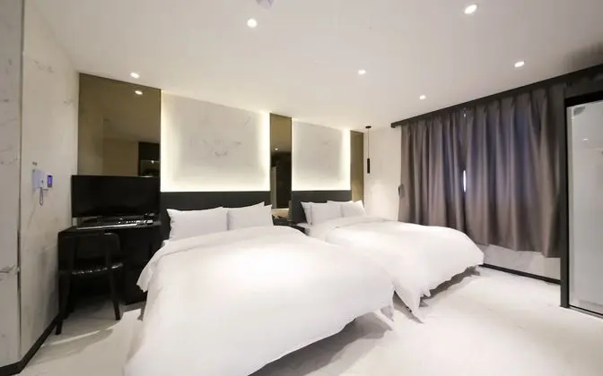 Oda (Royal Twin-Sea View (with styler 2-pe)