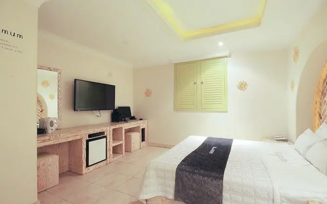 Oda (Mediterranean-Dayuse Room Random Assi)