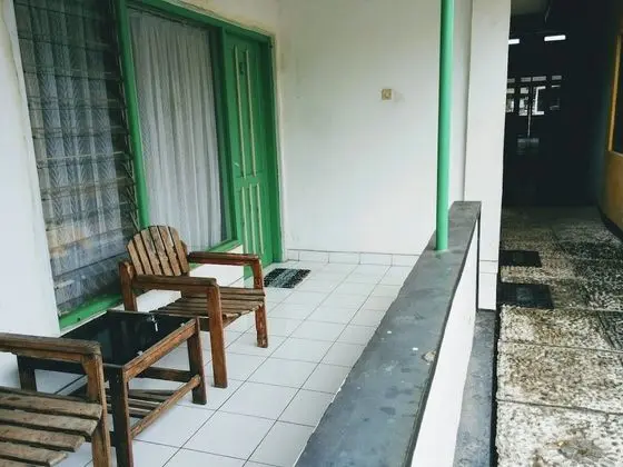 Economy Üç Kişilik Oda (with AC)