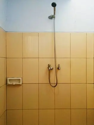 Standard Tek Büyük Yataklı Oda (with AC)
