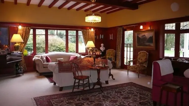 Classic Tek Büyük Yataklı Oda, 1 Büyük (Queen) Boy Yatak, Banyolu/Duşlu, Bahçe Manzaralı