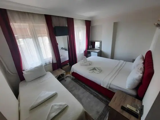 Üç Kişilik Oda