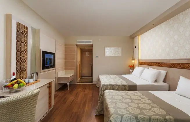 https://images.etstur.com/imgproxy/resize/2560x1440/files/images/hotelImages/etsrooms/76/Gural_Premier_Belek_20250113092924_2.jpg