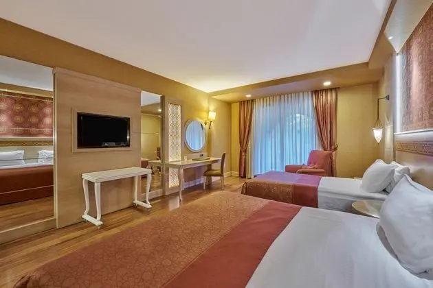 https://images.etstur.com/imgproxy/resize/2560x1440/files/images/hotelImages/etsrooms/77/Gural_Premier_Tekirova_20250110175202_0.jpg