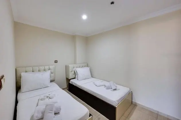 Daire, Deniz ve Dağ Manzaralı, Mutfaklı