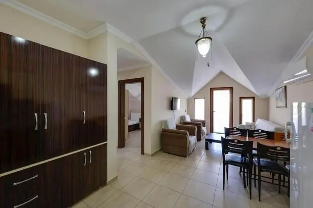 Daire, Deniz ve Dağ Manzaralı, Mutfaklı