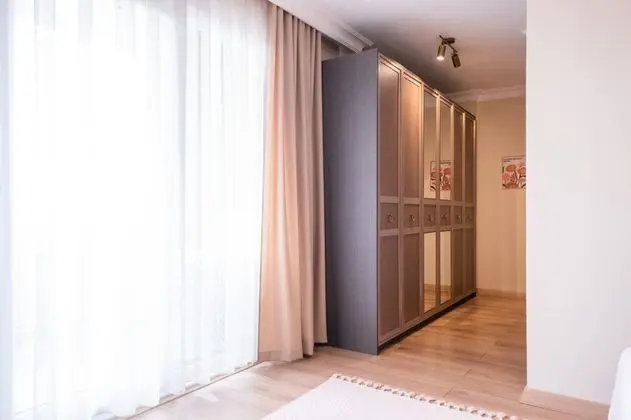 Daire-İki Yatak Odalı, Deniz Manzaralı, Mutfaklı