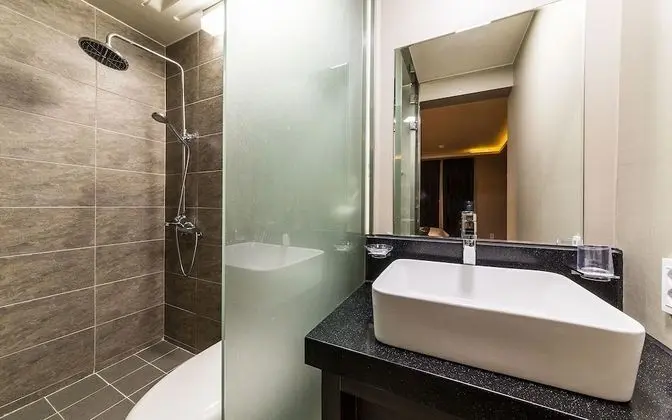 Oda (Special (Netflix/YouTube available))