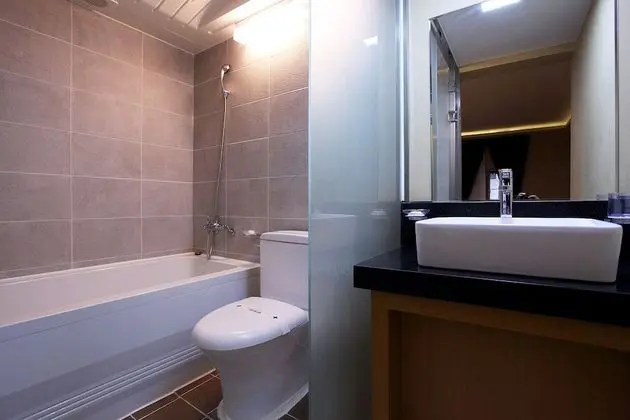 Oda (Special (Netflix/YouTube available))