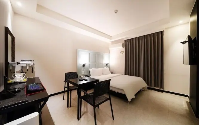 Oda (Deluxe (1PC air purifier bidet Netfli)