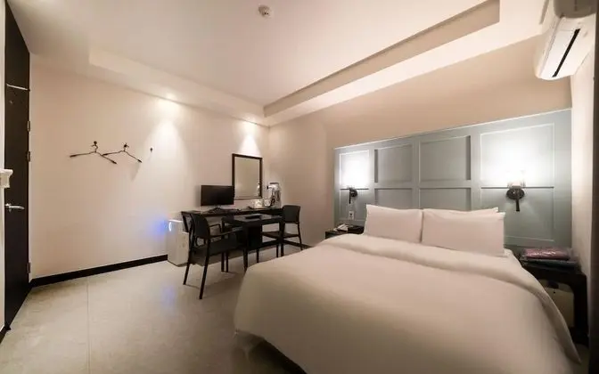 Oda (Deluxe (1PC air purifier bidet Netfli)