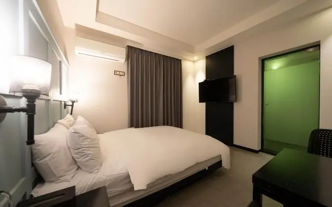 Oda (Deluxe (1PC air purifier bidet Netfli)