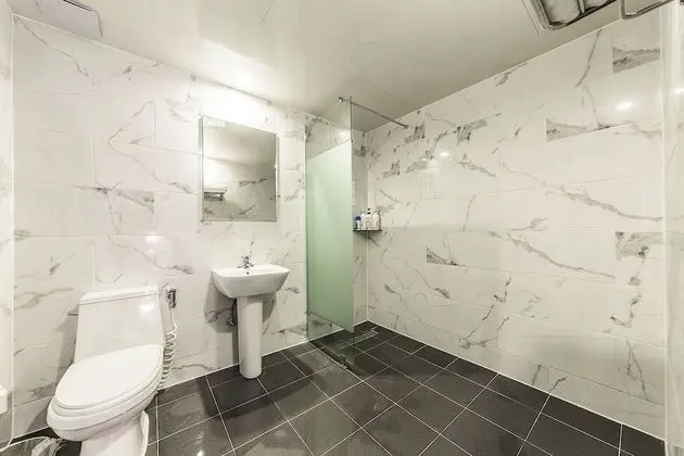 Oda (Deluxe (1PC air purifier bidet Netfli)