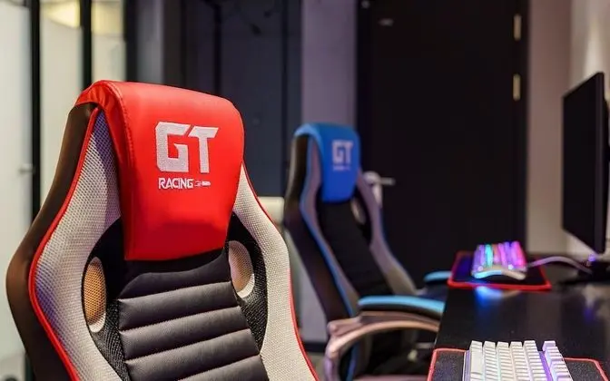 Oda (Premium gaming rooms (2PC Ryzen 5 560)