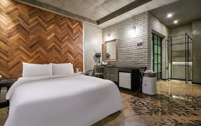 Oda (Premium gaming rooms (2PC Ryzen 5 560)