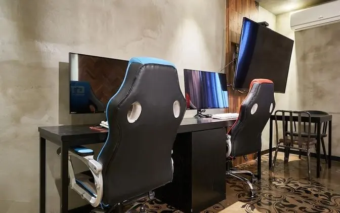 Oda (Premium gaming rooms (2PC Ryzen 5 560)