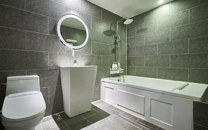 Oda (Premium gaming rooms (2PC Ryzen 5 560)