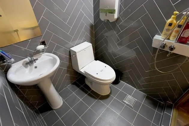 Oda (Standard Room B (Netflix available))