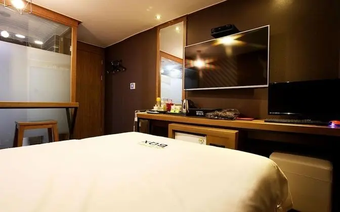 Oda (Standard Room B (Netflix available))