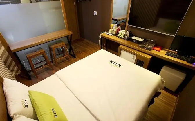 Oda (Standard Room B (Netflix available))