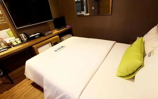 Oda (Standard Room B (Netflix available))