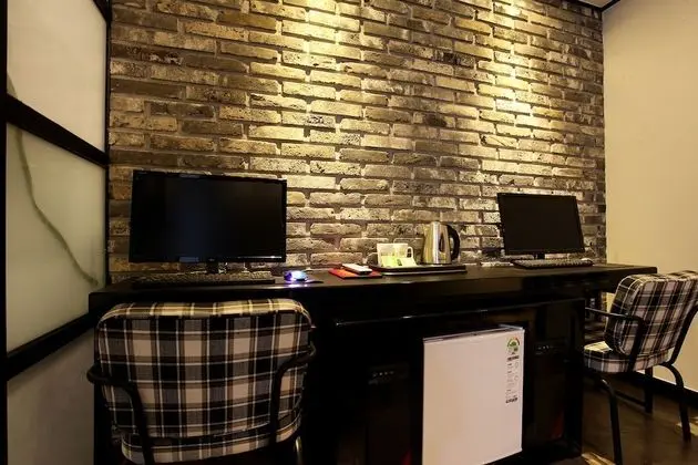 Oda (VIP Room (Netflix Available Karaoke C)