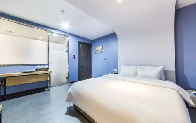 Oda (Deluxe (Netflix LG Smart TV available)