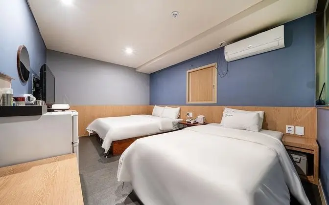 Oda (Deluxe Twin (Smart TV 50 inches 1PC))