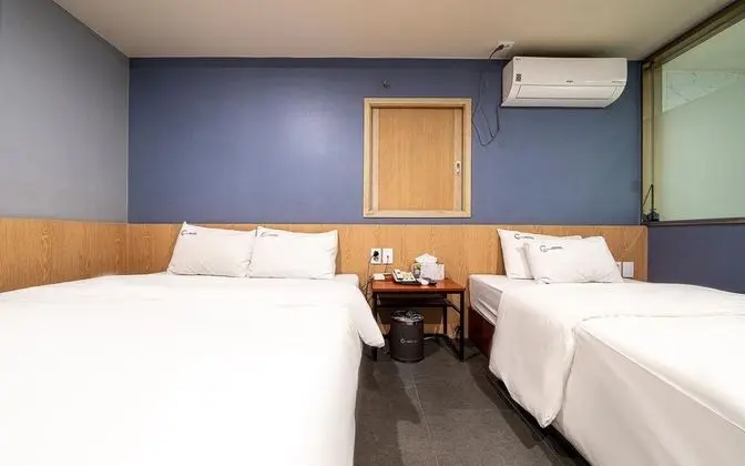 Oda (Deluxe Twin (Smart TV 50 inches 1PC))