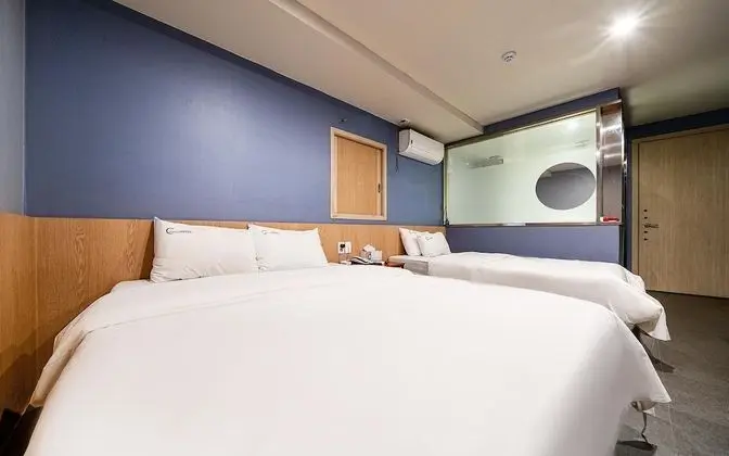 Oda (Deluxe Twin (Smart TV 50 inches 1PC))