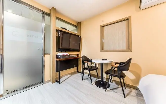 Oda (Standard (Smart TV 50 inches 1PC))