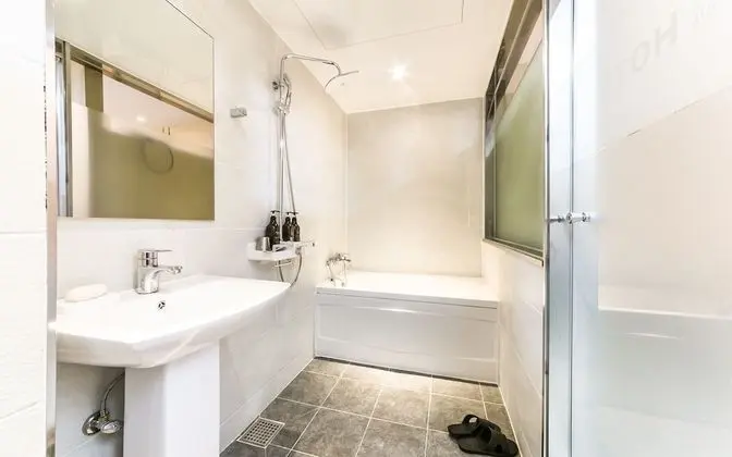 Oda (Standard (Smart TV 50 inches 1PC))