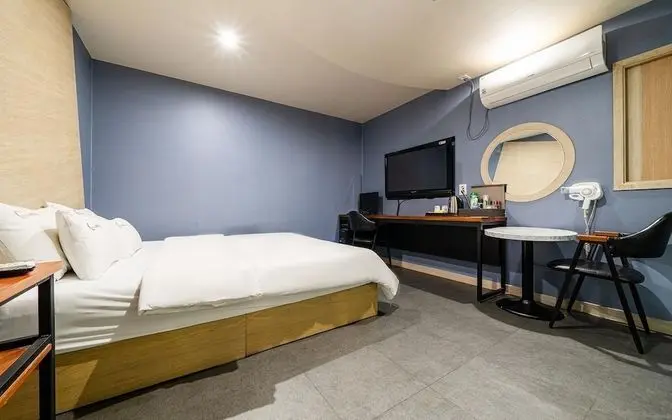 Oda (Standard (Smart TV 50 inches 1PC))