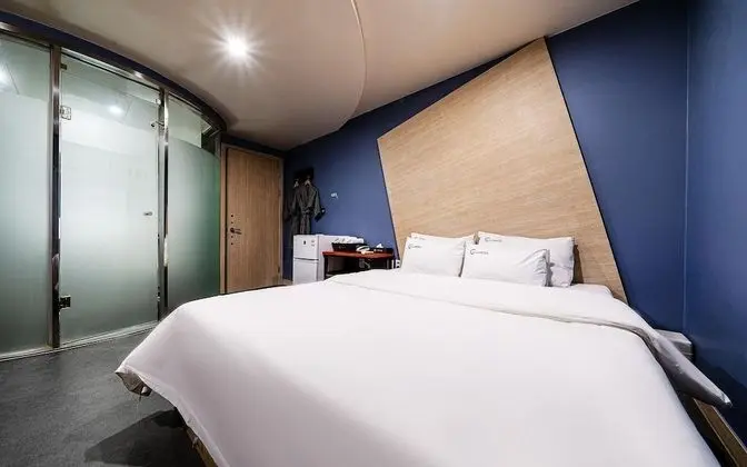 Oda (Standard (Smart TV 50 inches 1PC))