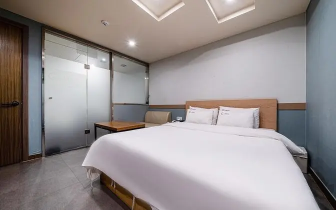 Oda (Standard (Smart TV 50 inches 1PC))