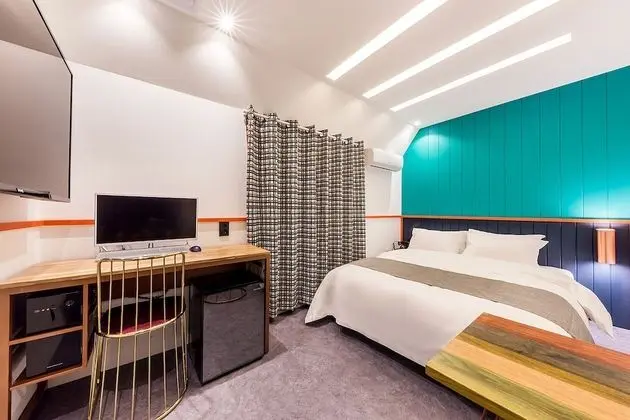 Economy Tek Büyük Yataklı Oda, Sigara İçilebilir