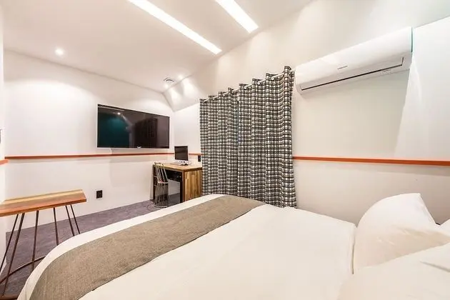 Economy Tek Büyük Yataklı Oda, Sigara İçilebilir