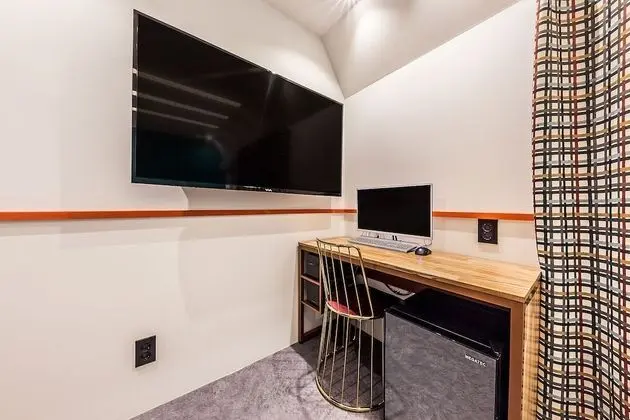 Economy Tek Büyük Yataklı Oda, Sigara İçilebilir