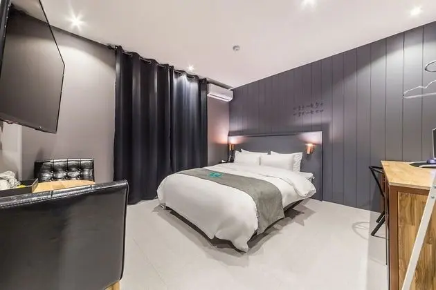 Standard Tek Büyük Yataklı Oda, Sigara İçilebilir