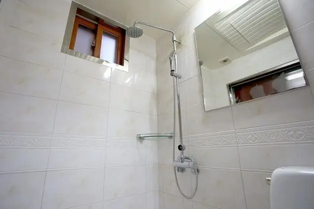 Oda (Semi-Special Room)