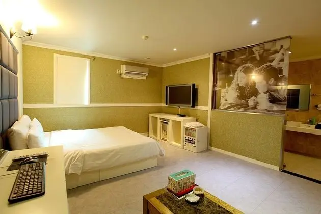 Oda (Semi-Special Room)