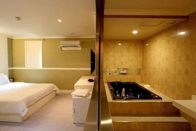 Oda (Semi-Special Room)