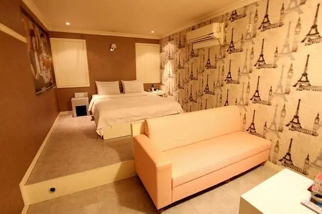 Oda (Special Room C (Netflix Available))